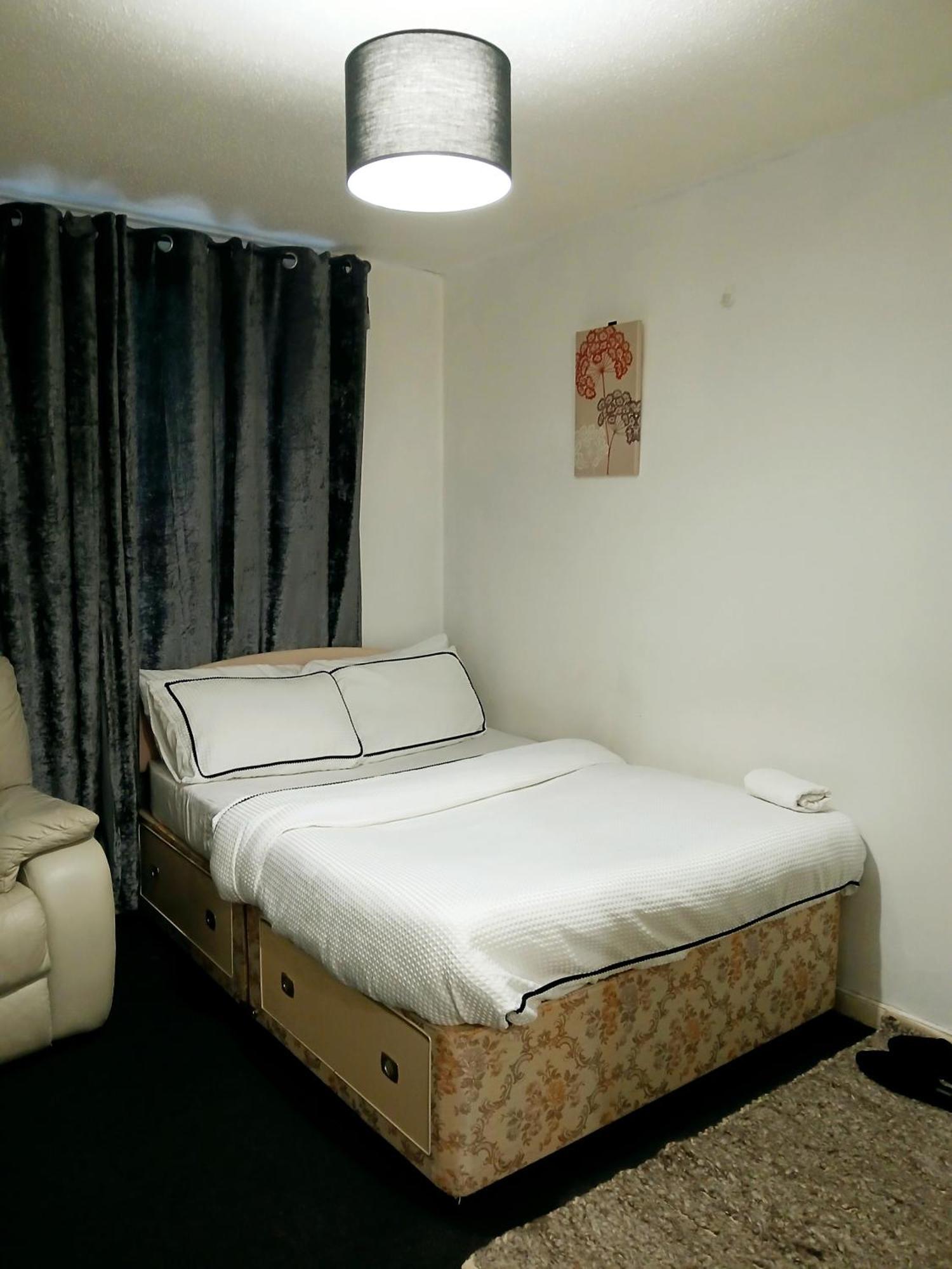 Cozy Private Room 格拉斯哥 外观 照片